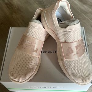 APL TECHLOOM BLISS SNEAKERS